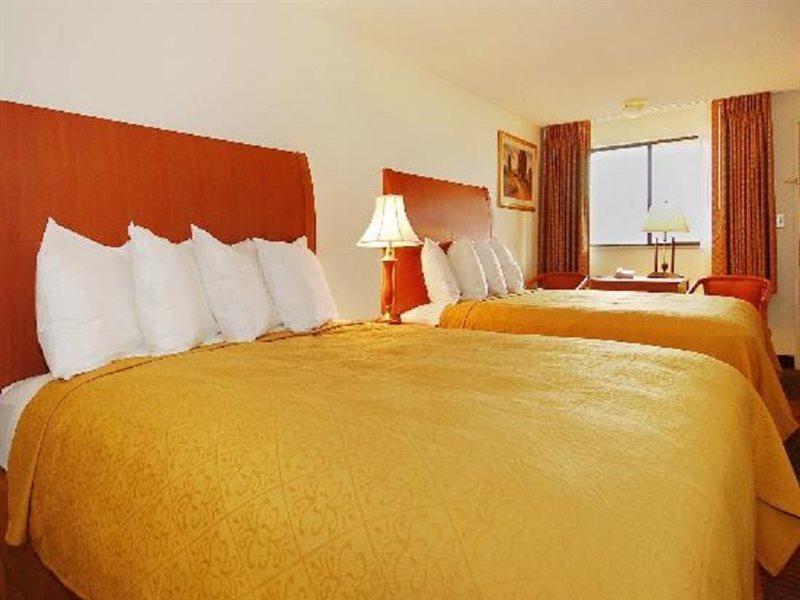 Quality Inn & Suites Bakersfield Eksteriør billede