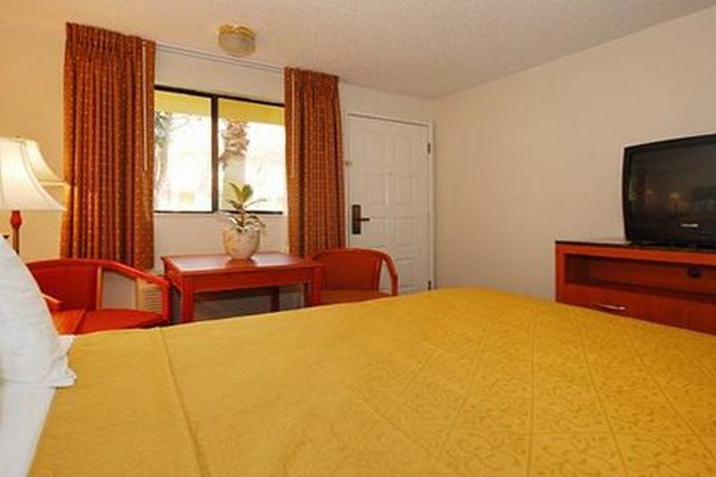Quality Inn & Suites Bakersfield Eksteriør billede