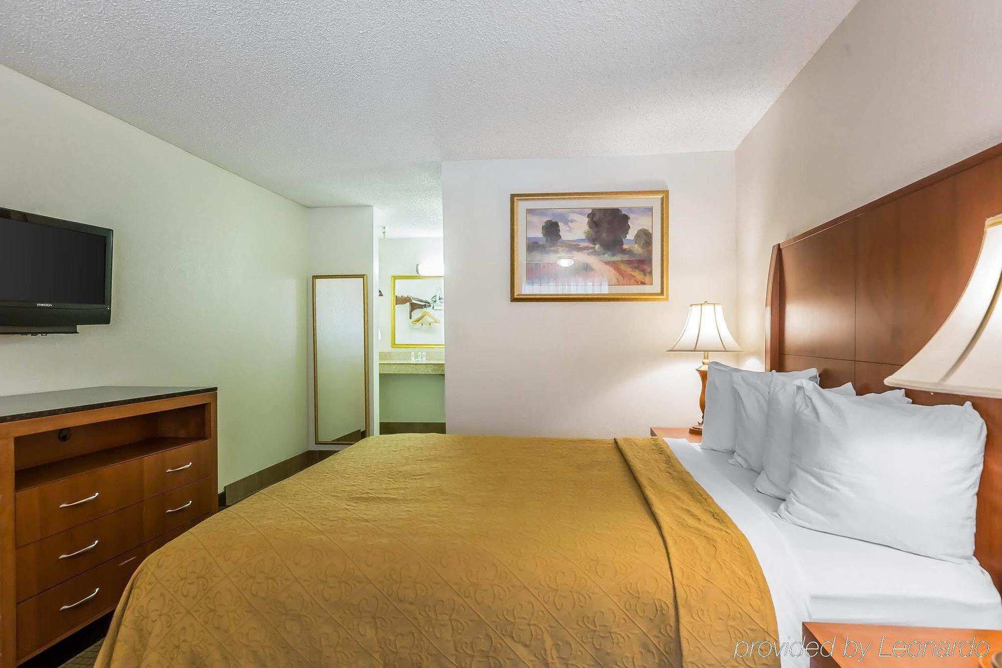 Quality Inn & Suites Bakersfield Eksteriør billede