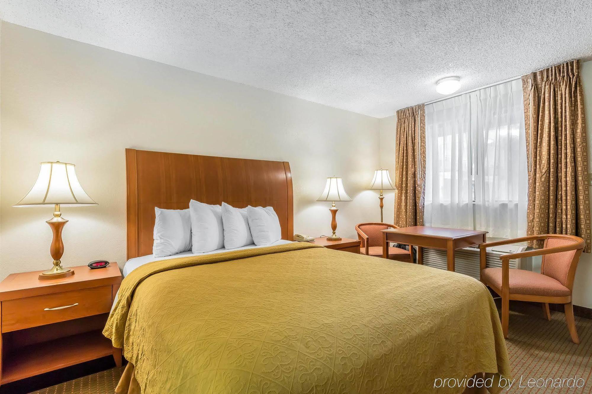 Quality Inn & Suites Bakersfield Eksteriør billede