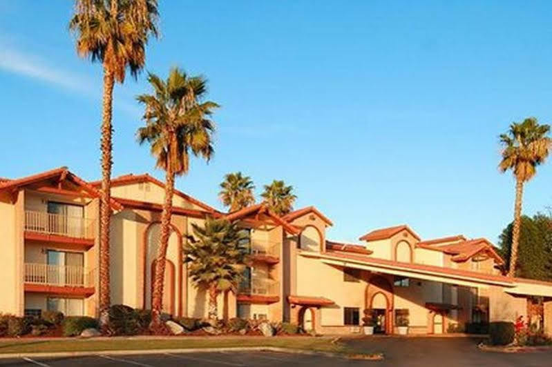Quality Inn & Suites Bakersfield Eksteriør billede